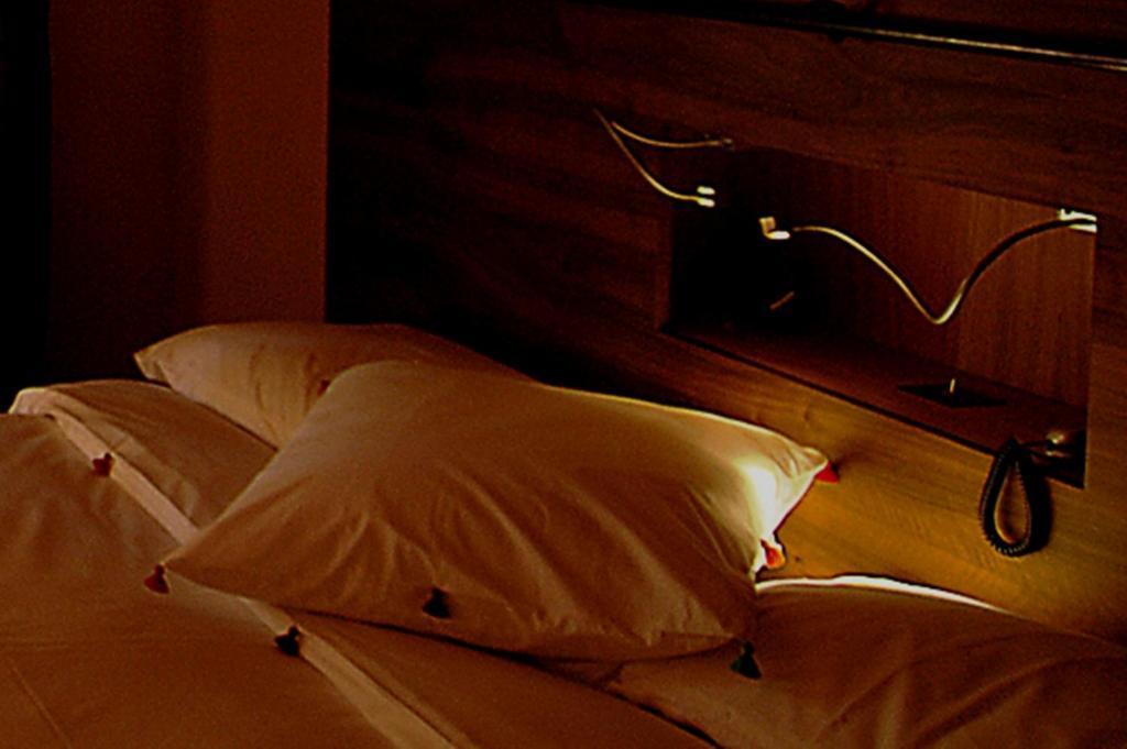 Hotel Chateau Le Rosey Nyon Zimmer foto
